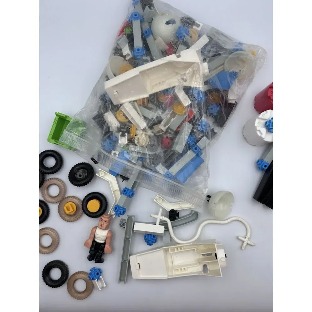 Fisher-Price Construx Vintage Building Toys Parts Connectors Etc.Large Bag 2690